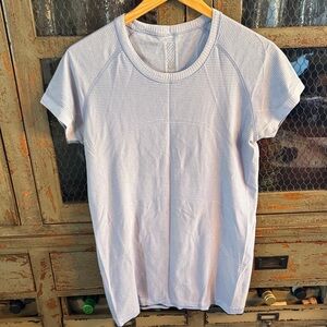 Lululemon swiftly blue t-shirt